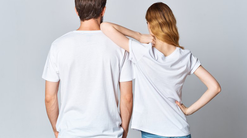 Najnoviji Modni Trendovi za 2020 - bele majice sa kratkim rukavima