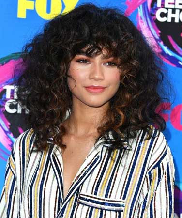Zendaya - Kovrdžava frizura