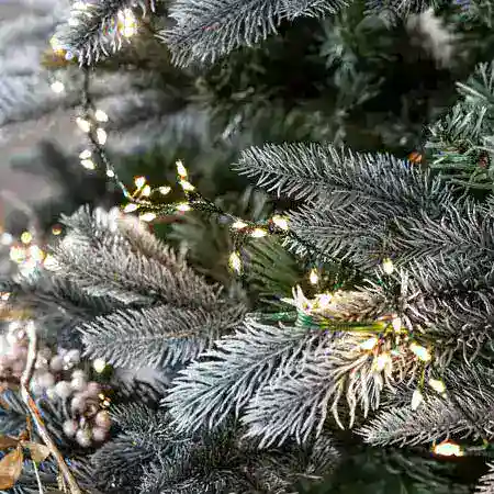 kako okititi novogodisnju jelku lampicama
