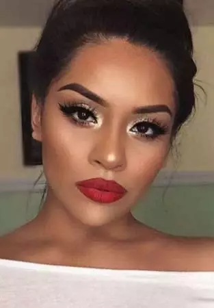 golden girl sminka za seksi izgled