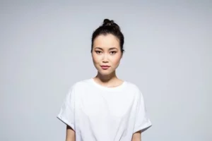  bela majica