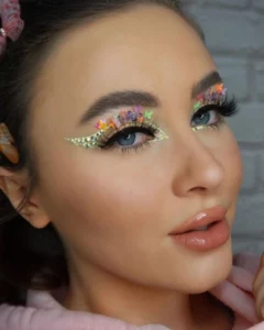  dragulji sminka za prolece 2022
