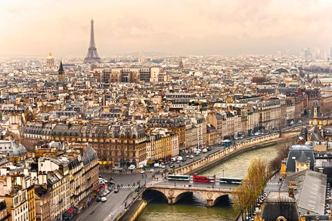  Pariz