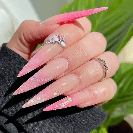  Stiletto oblici noktiju